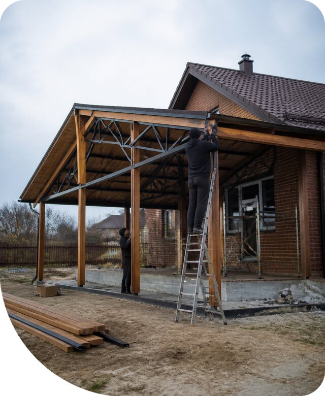 Пристройка навеса к дому и участку в Старой Руссе под ключ